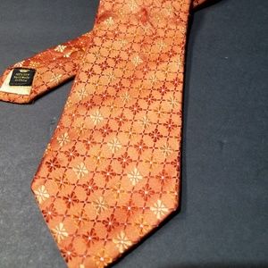 Countess Mara Tie